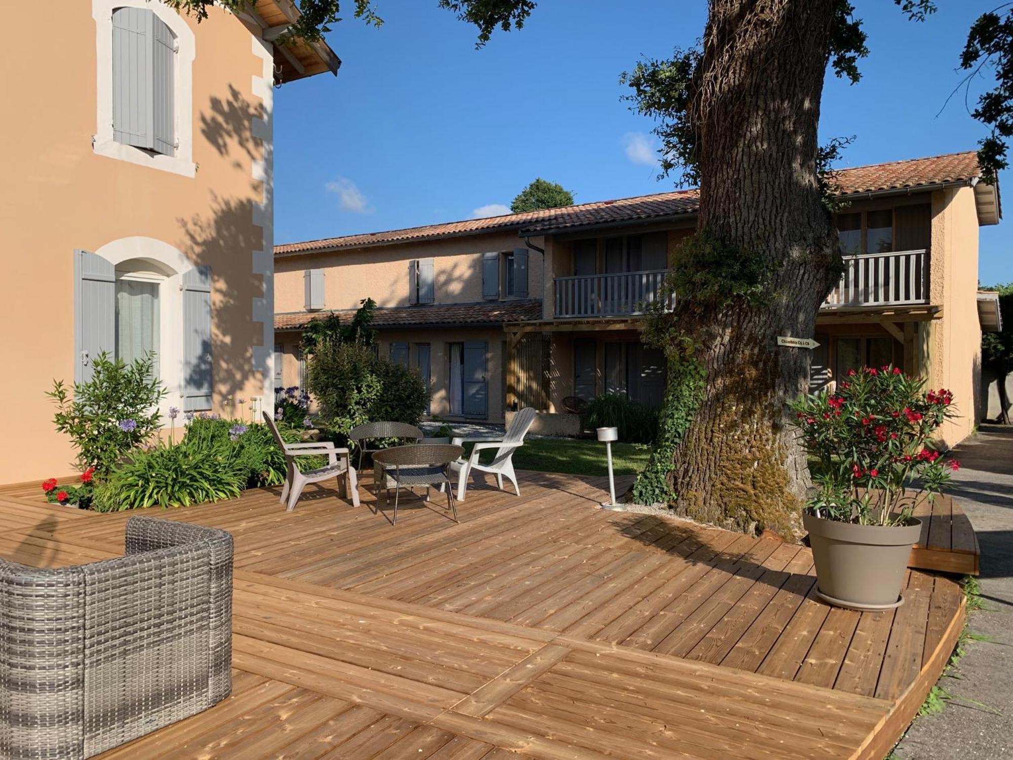 Logis Hotels - Hotel Et Restaurant L'Oceana Lanton Exterior photo